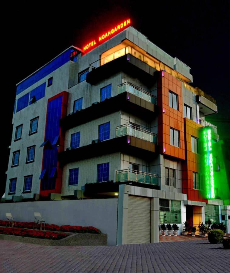 Noahgarden Hotel Котону Экстерьер фото