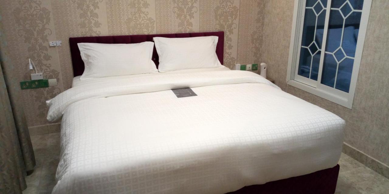 Noahgarden Hotel Котону Экстерьер фото