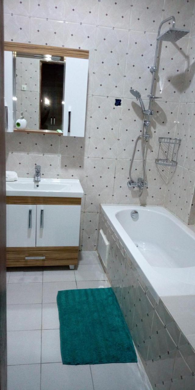 Noahgarden Hotel Котону Экстерьер фото