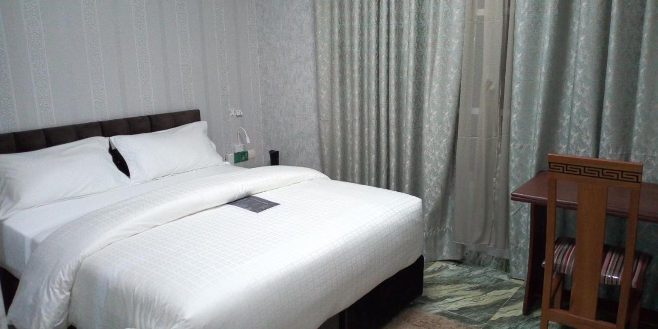 Noahgarden Hotel Котону Экстерьер фото