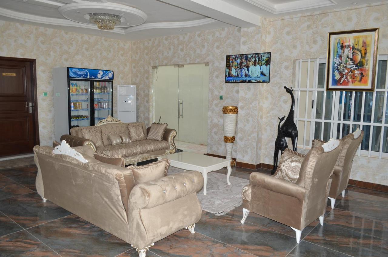 Noahgarden Hotel Котону Экстерьер фото