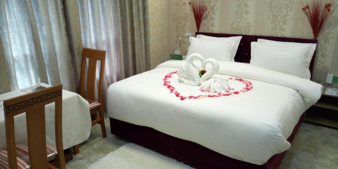 Noahgarden Hotel Котону Экстерьер фото